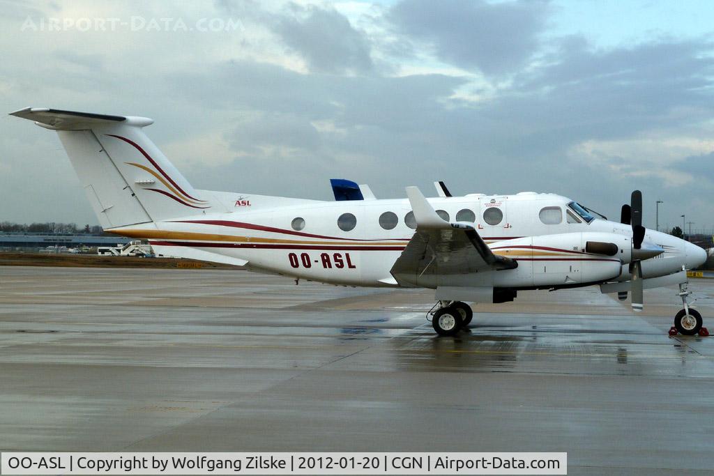 OO-ASL, 1982 Beech 200C Super King Air C/N BL-49, visitor