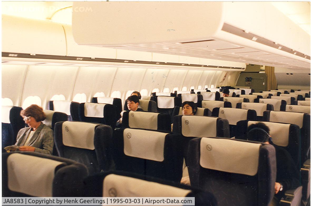 JA8583, 1994 McDonnell Douglas MD-11F C/N 48574, Japan Airlines , MD-11 