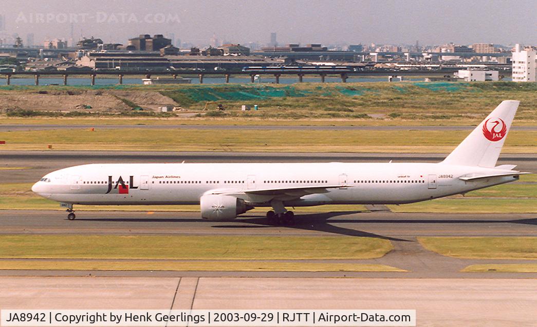 JA8942, 1998 Boeing 777-346 C/N 28394, Japan Airlines