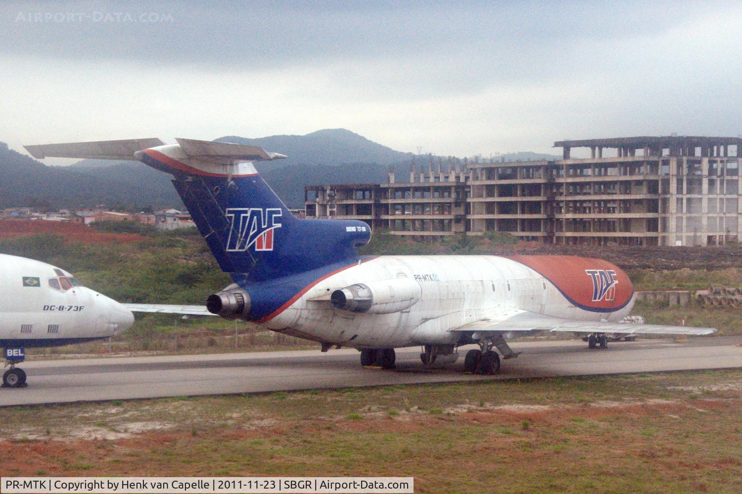 PR-MTK, 1969 Boeing 727-222 C/N 20037, Boeing 727-222 Freighter parked on a closed taxiway on Guarulhos airport of Sao Paulo, Brasil. The airline, TAF Linhas Aéreas, was grounded by the Brasilian Authorities on june 15, 2010.