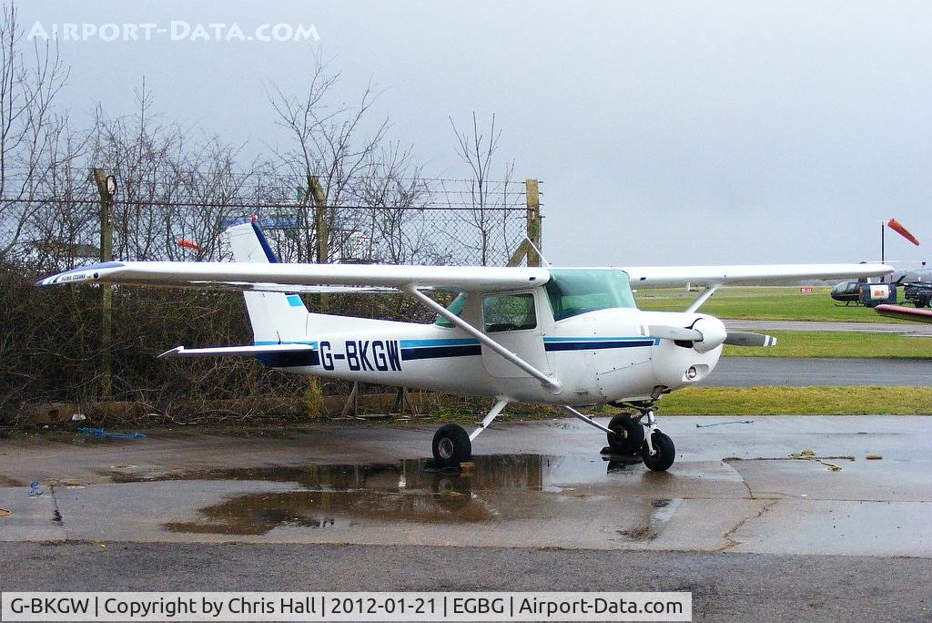 G-BKGW, 1981 Reims F152 C/N 1878, Privately owned