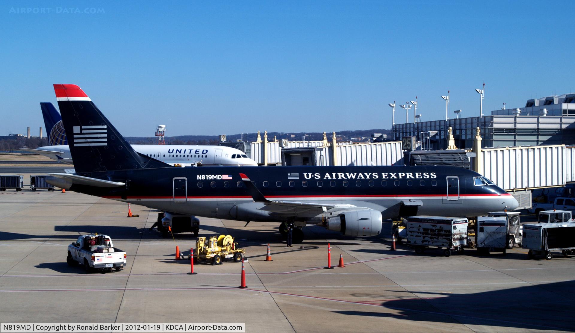 N819MD, 2004 Embraer 170SU (ERJ-170-100SU) C/N 17000040, DCA, VA