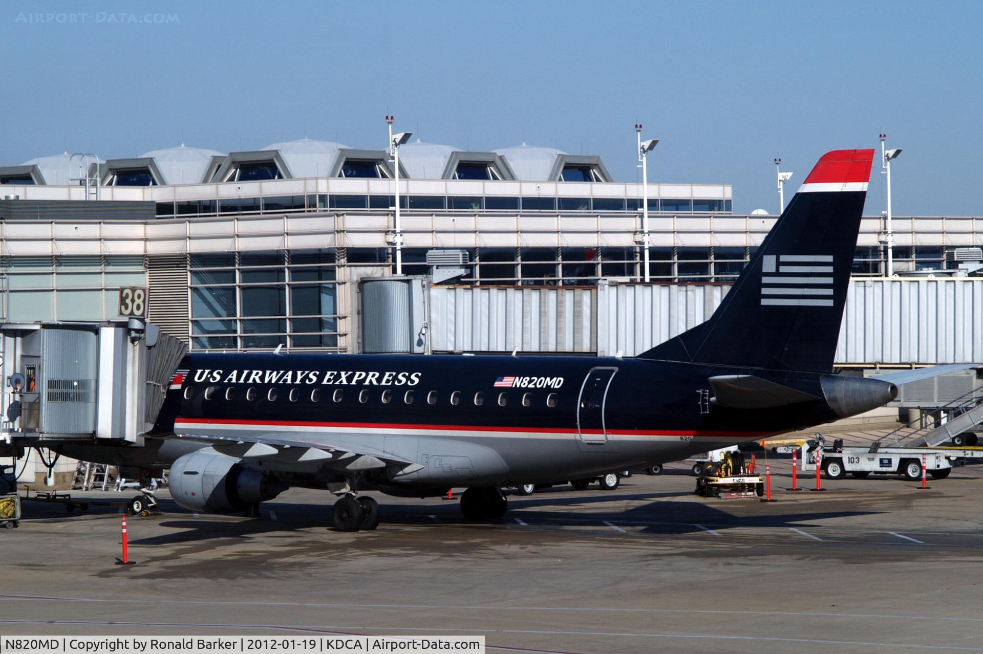 N820MD, 2004 Embraer 170SU (ERJ-170-100SU) C/N 17000041, DCA, VA