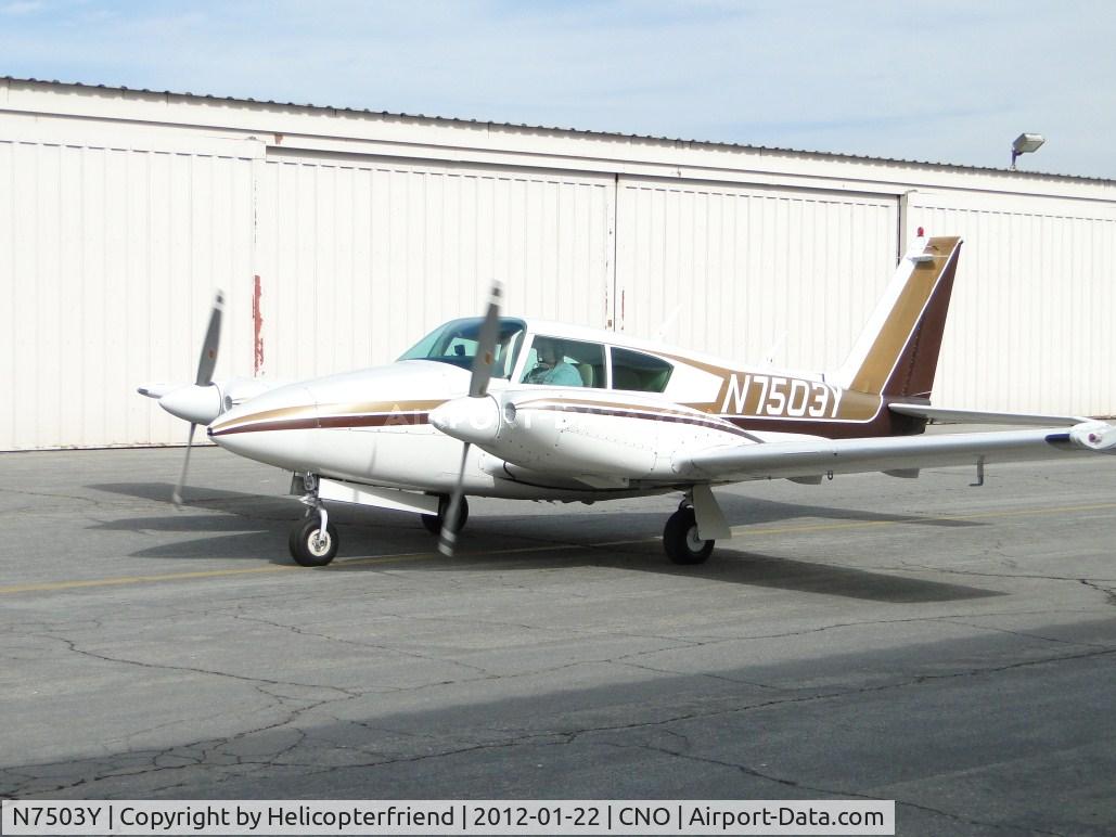 N7503Y, 1964 Piper PA-30 Twin Comanche C/N 30-565, Pre-flighting