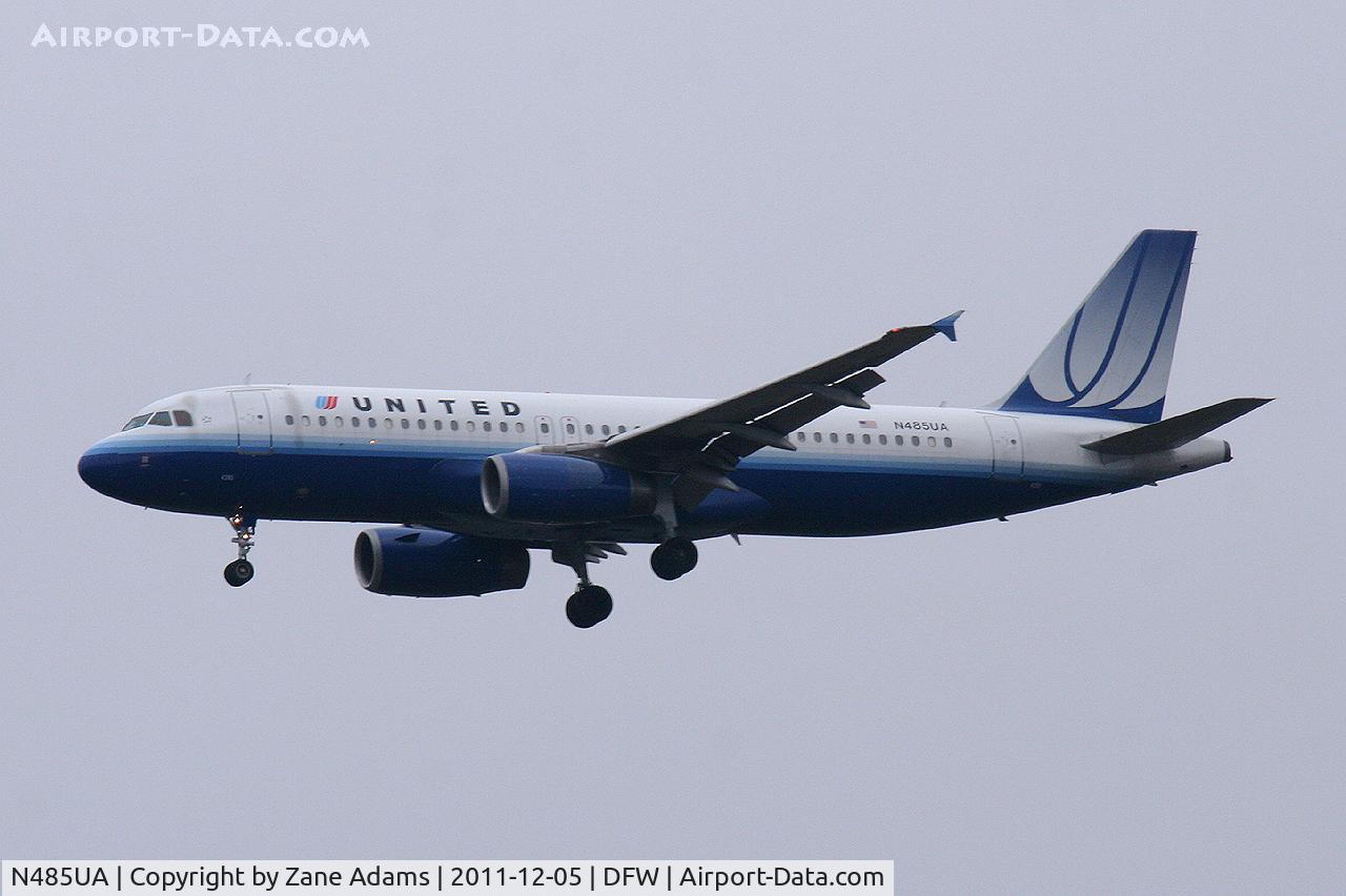 N485UA, 2001 Airbus A320-232 C/N 1617, United Airlines at DFW airport