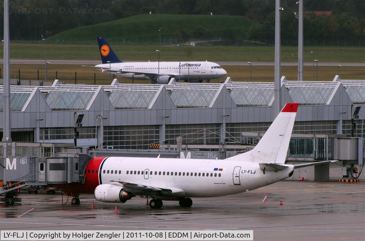 LY-FLJ, 1989 Boeing 737-3K2 C/N 24327, A Lithuanian who was a Norwegian some days before.....