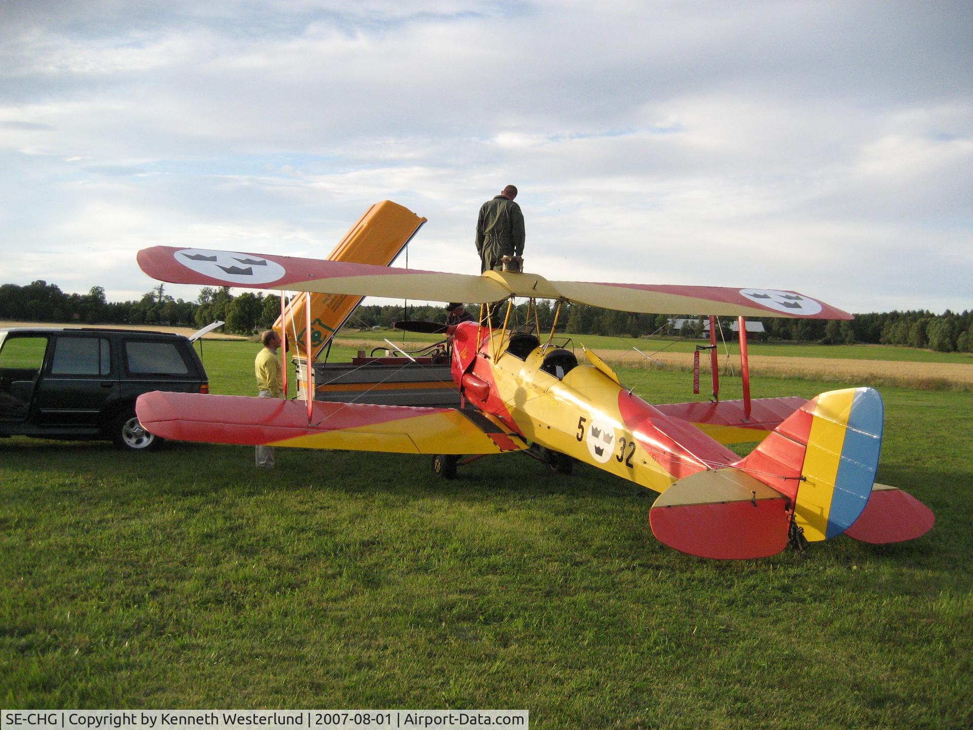 SE-CHG, 1943 De Havilland DH-82A Tiger Moth II C/N 85867, Hallstavik, August 2007