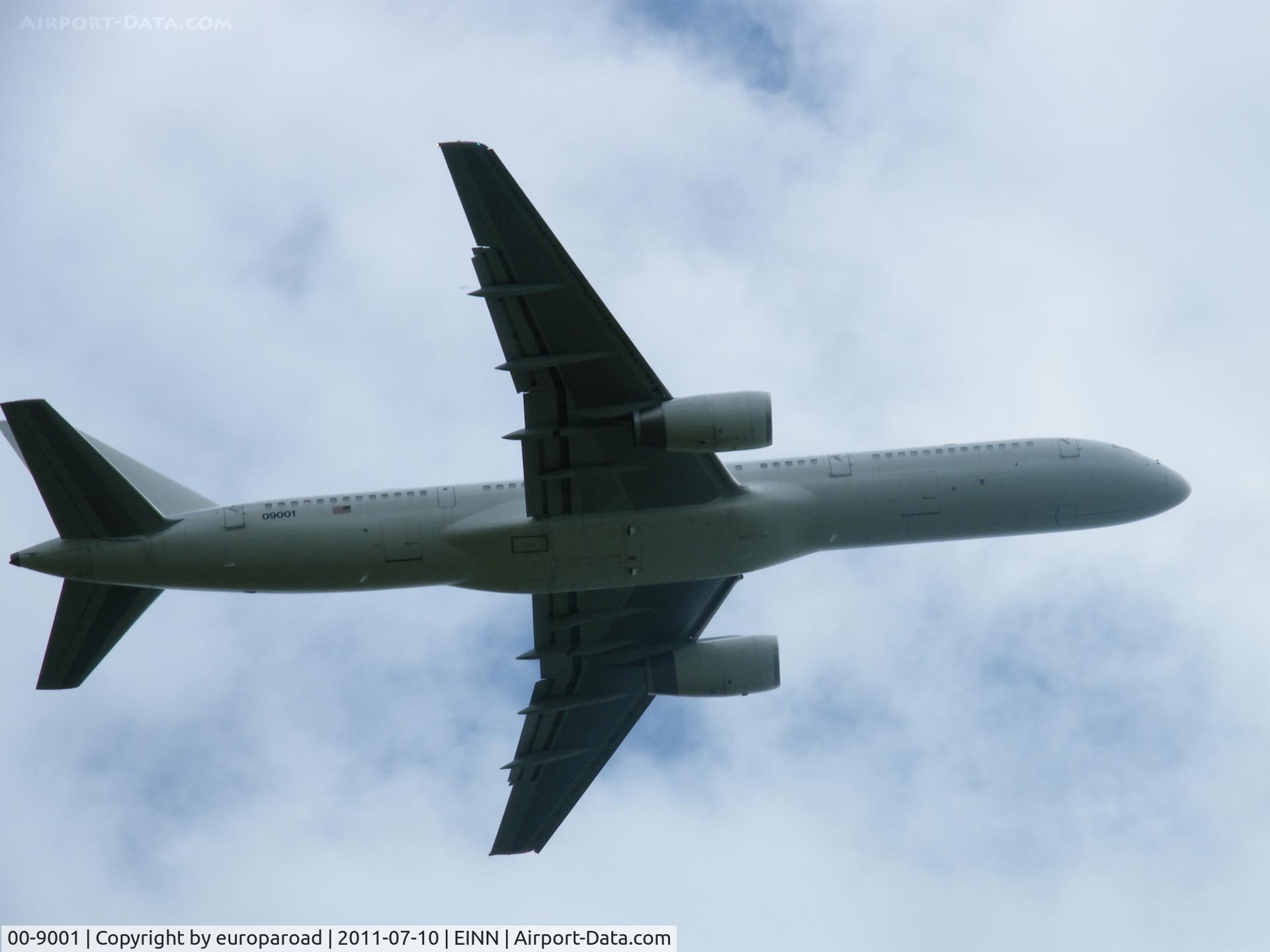 00-9001, 1994 Boeing C-32B (757-23A) C/N 25494, dep shannon