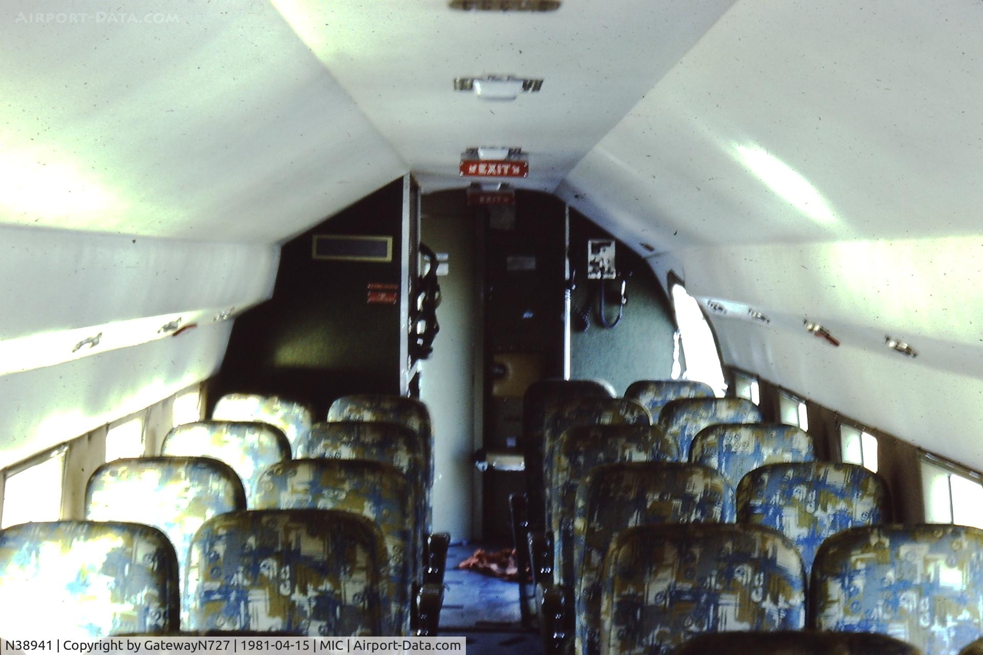 N38941, Douglas DC-3-G202A C/N 6332, In the service of Crystal Skyways.