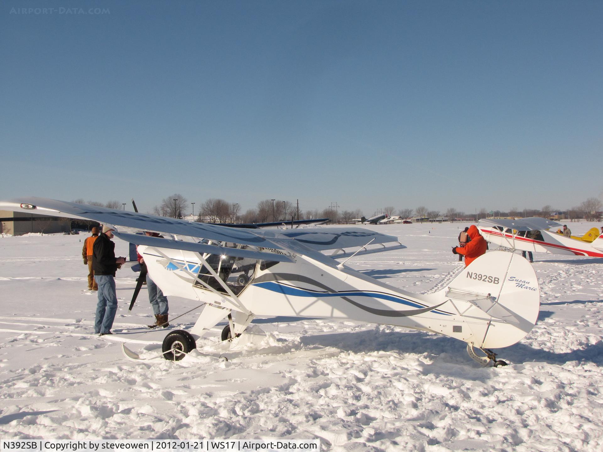 N392SB, 1995 Light Aero Avid Flyer Mark IV C/N 1141D, Camo for snowy weather