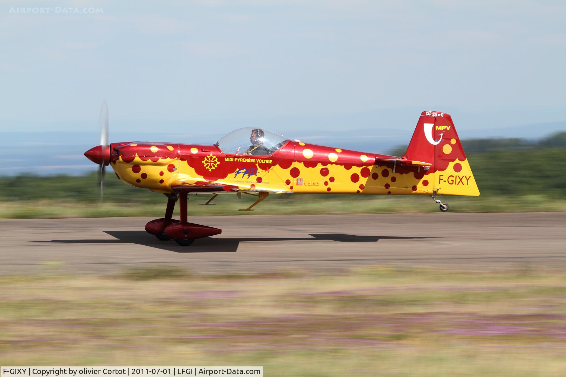 F-GIXY, 1999 Mudry CAP-232 C/N 19, Taking off from Darois airfield
