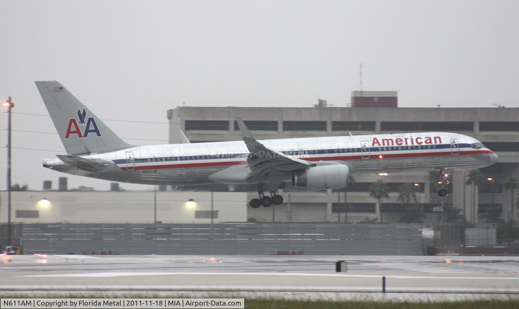 N611AM, 1989 Boeing 757-223 C/N 24487, American 757