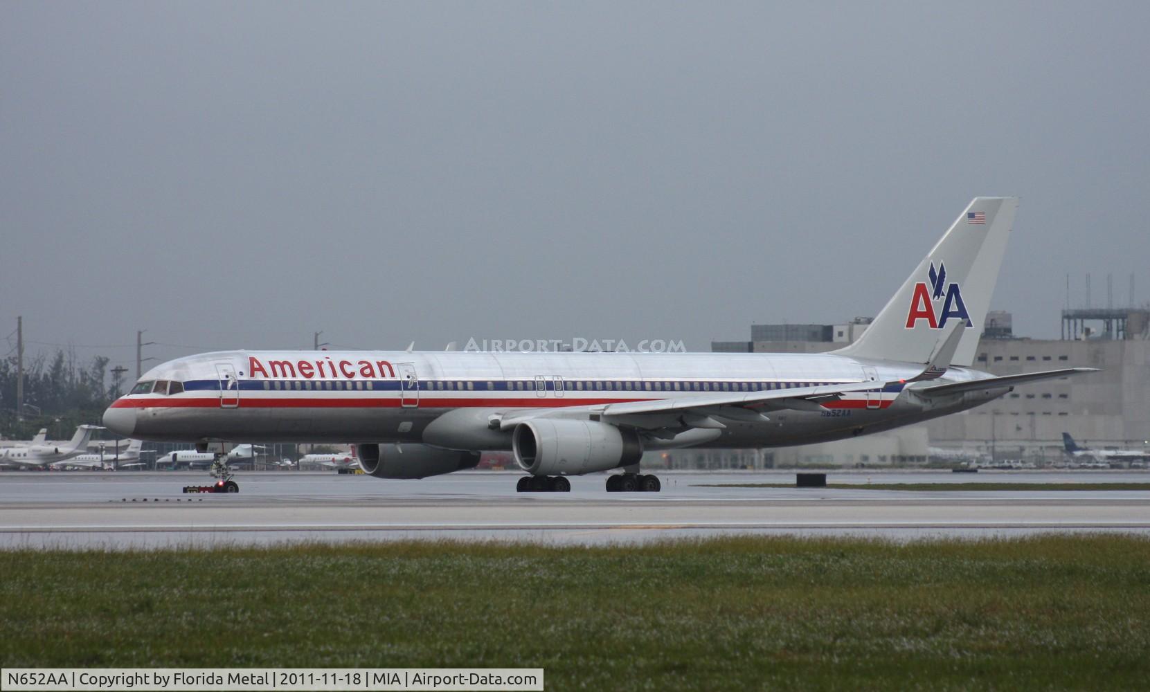 N652AA, 1991 Boeing 757-223 C/N 24610, American 757