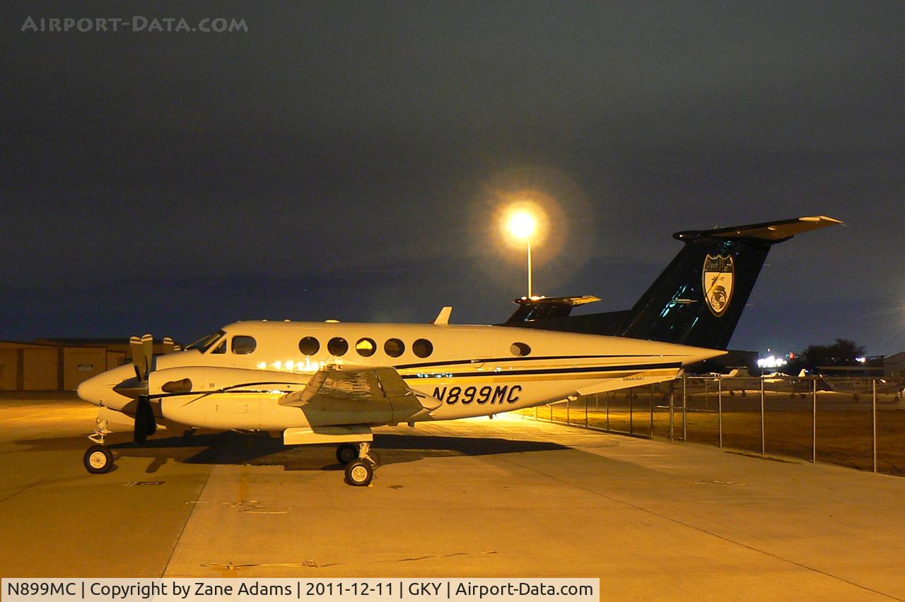 N899MC, 1982 Beech B200 King Air C/N BB-998, At Arlington Municipal Airport