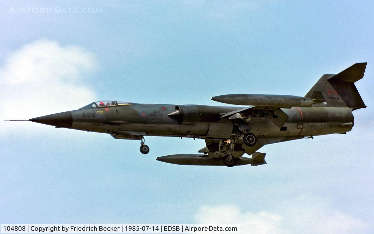 104808, 1962 Canadair CF-104 Starfighter C/N 683A-1108, on final