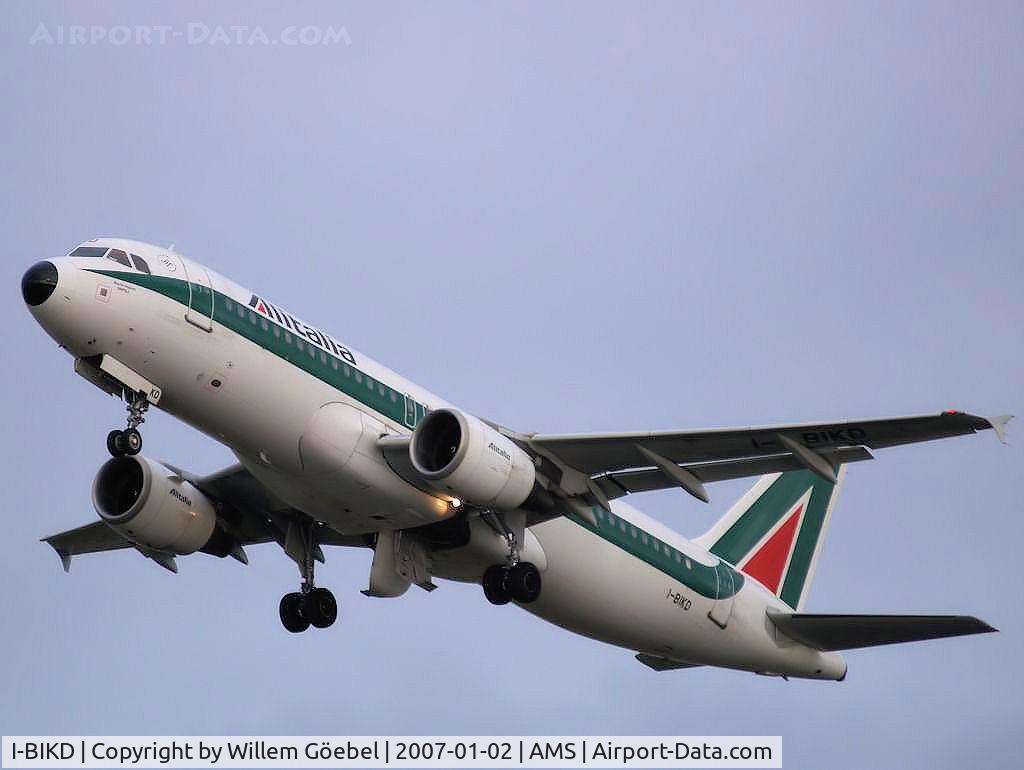 I-BIKD, 2001 Airbus A320-214 C/N 1457, Take off from runway 24 of Schiphol Airport