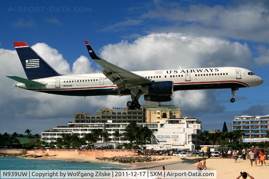N939UW, 1994 Boeing 757-2B7 C/N 27303, visitor