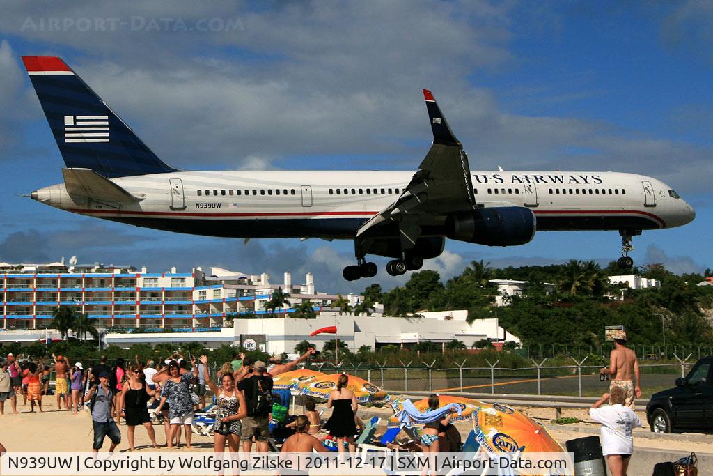 N939UW, 1994 Boeing 757-2B7 C/N 27303, visitor