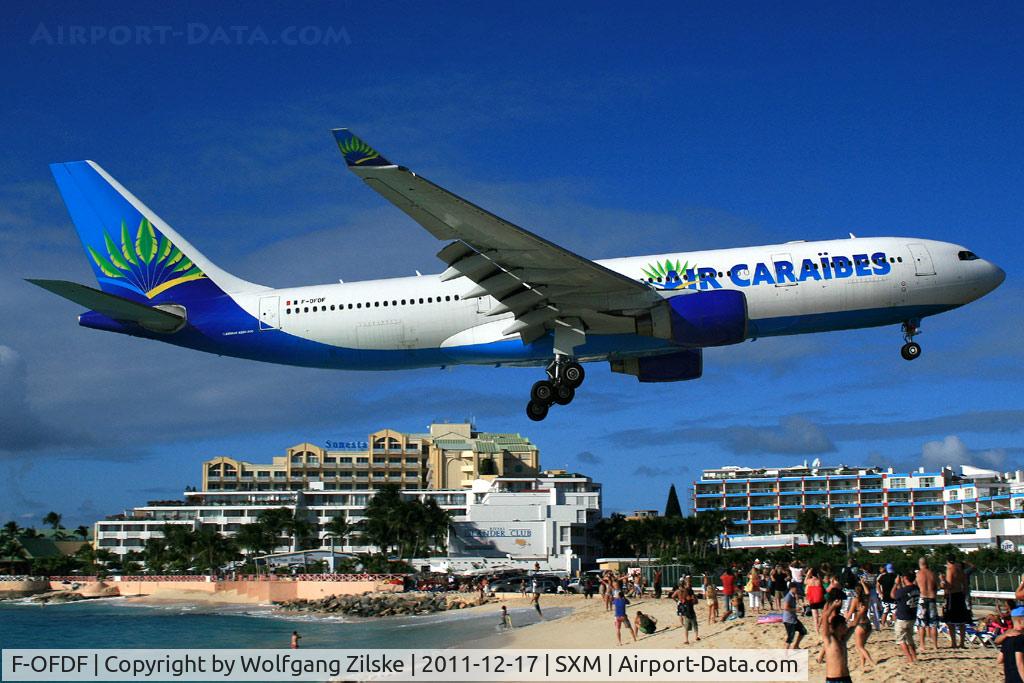 F-OFDF, 1999 Airbus A330-223 C/N 253, visitor