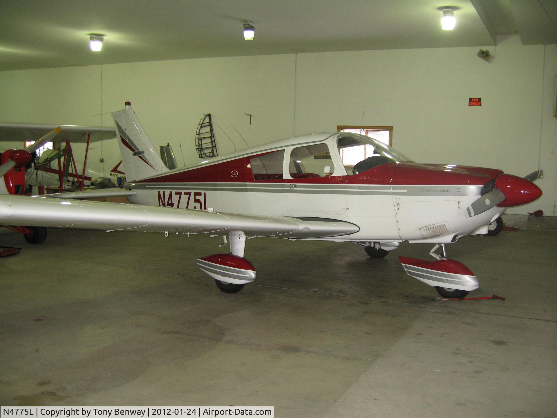 N4775L, 1967 Piper PA-28-180 C/N 28-4109, more pics