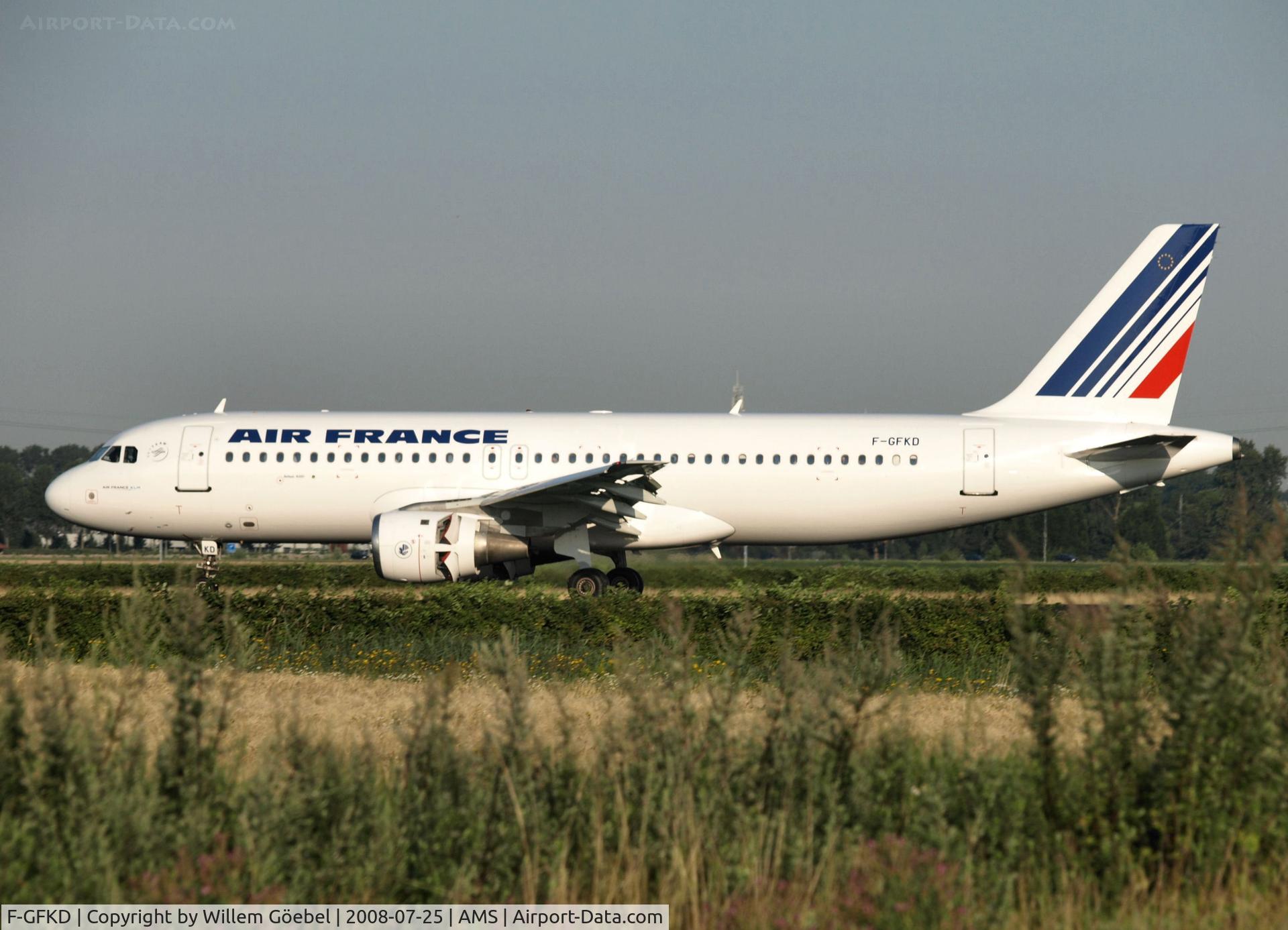 F-GFKD, 1988 Airbus A320-111 C/N 014, Landing on runway R18 of Schiphol Airport