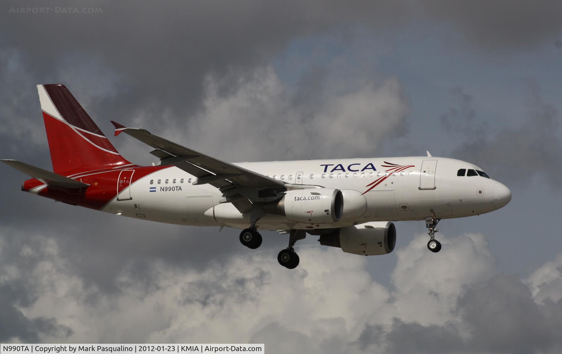 N990TA, 2001 Airbus A319-112 C/N 1598, Airbus A319