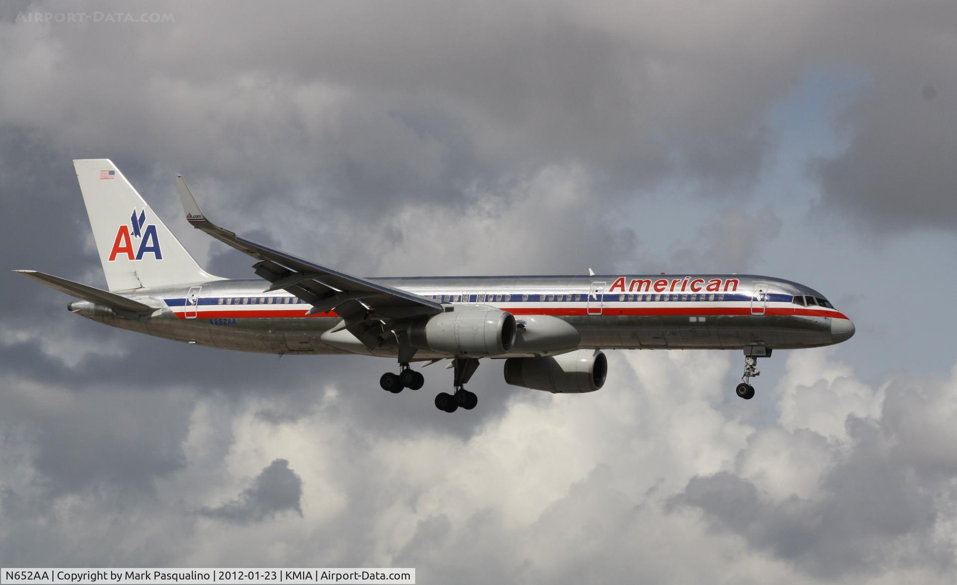 N652AA, 1991 Boeing 757-223 C/N 24610, Boeing 757-200