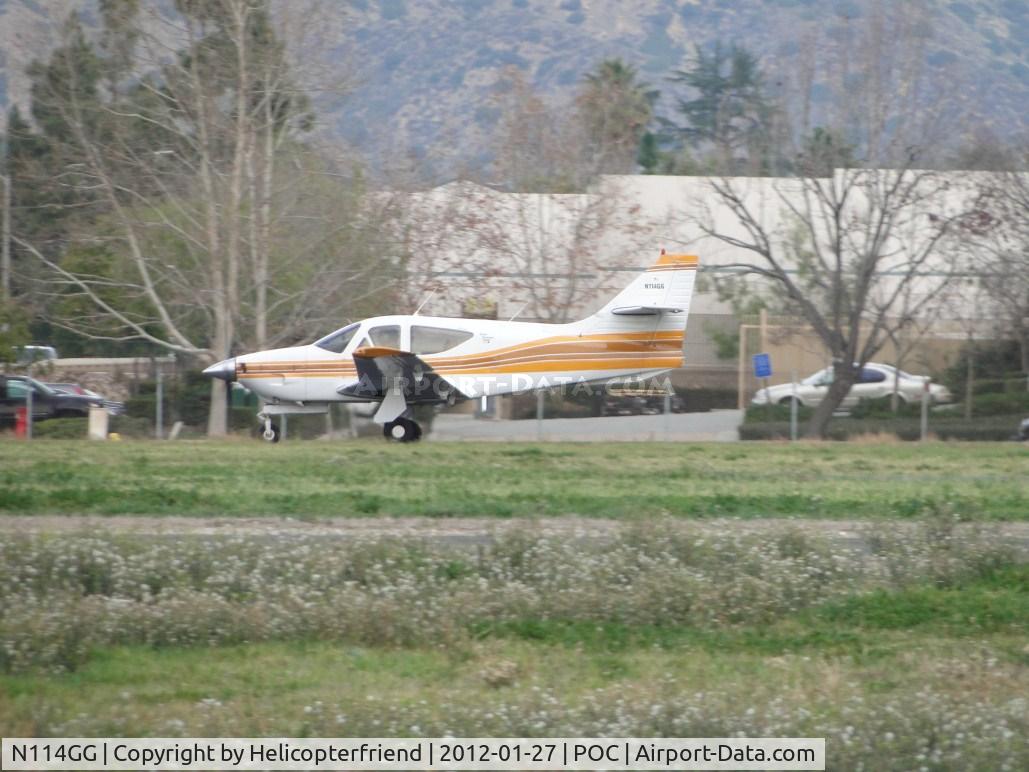 N114GG, Rockwell International 114A Commander C/N 14529, Touching down on runway 26R