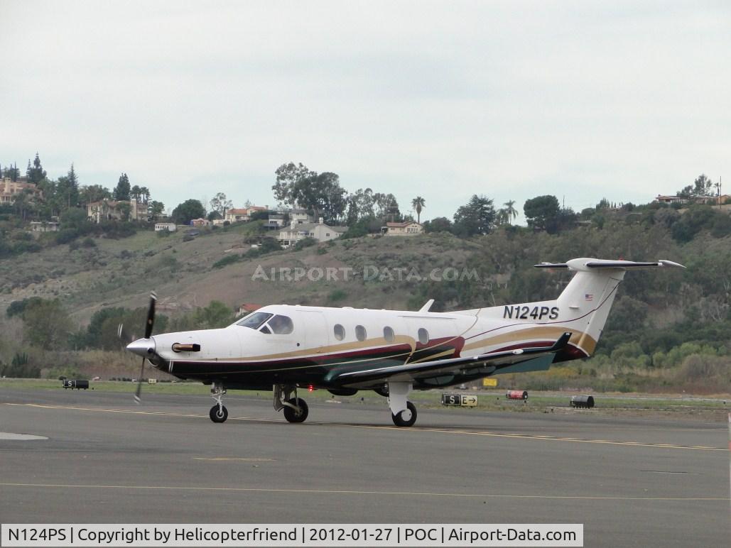N124PS, 2003 Pilatus PC-12/45 C/N 502, Turining into transient parking