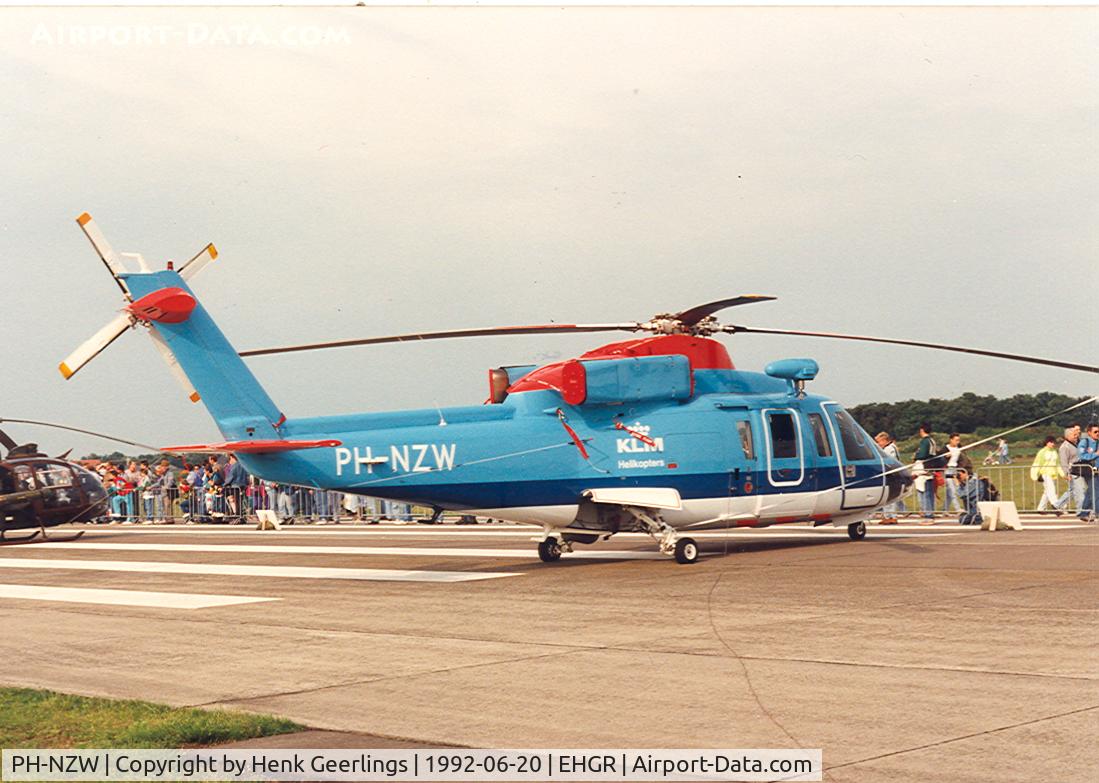 PH-NZW, 1991 Sikorsky S-76B C/N 760381, KLM Helikopters , Dutch AF Openday at Gilze Rijen AFB