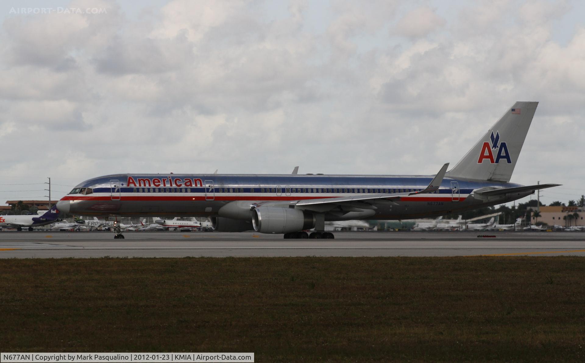 N677AN, 1998 Boeing 757-223 C/N 29427, Boeing 757-200