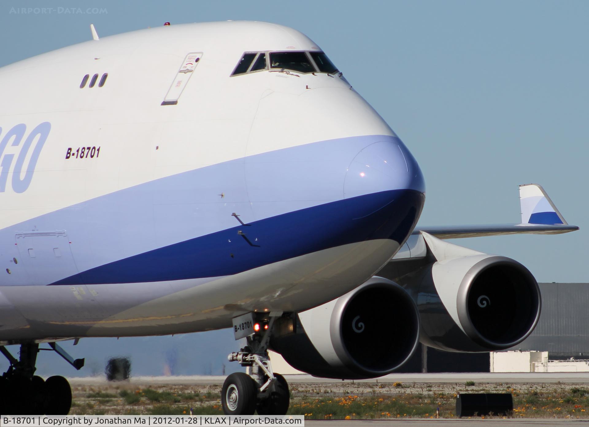 B-18701, 2000 Boeing 747-409F/SCD C/N 30759, Close up China Airlines Cargo 747
