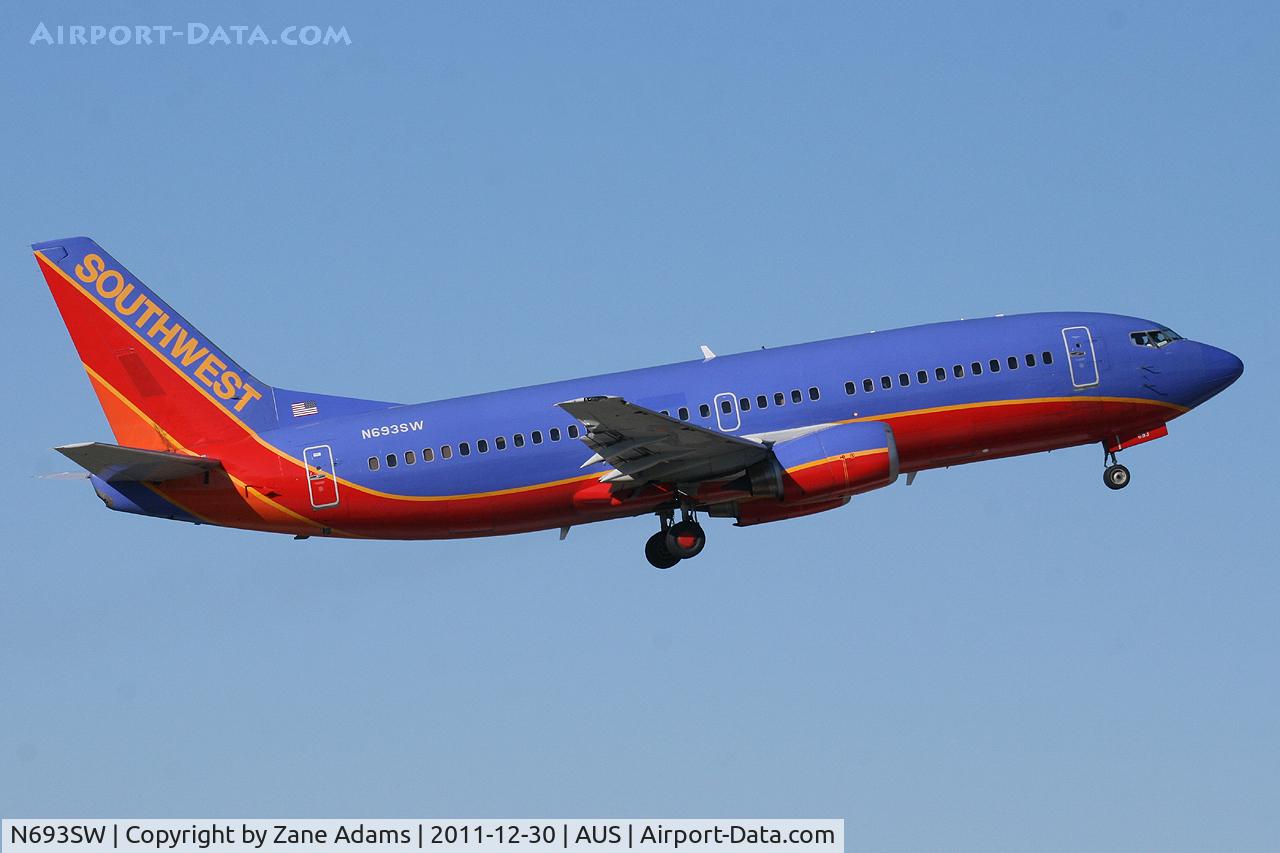 N693SW, 1985 Boeing 737-317 C/N 23174, Southwest Airlines Departing Austin Bergstrom