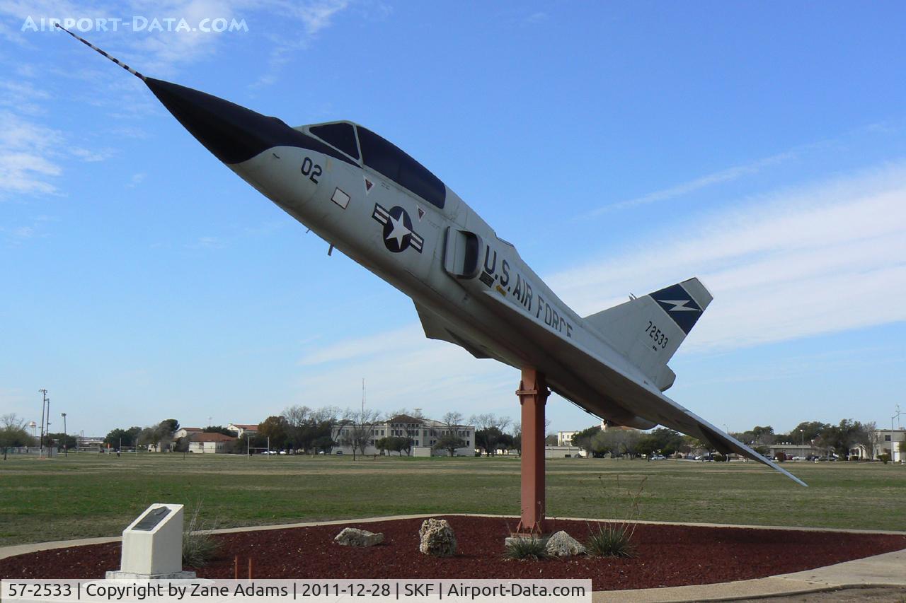 57-2533, 1957 Convair F-106B Delta Dart C/N 8-27-27, At Kelly Field - San Antonio, TX