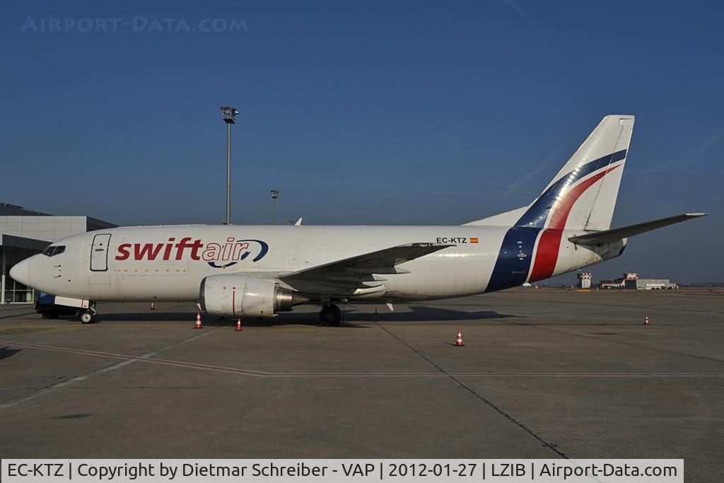 EC-KTZ, 1987 Boeing 737-375(SF) C/N 23708, Swiftair Boeing 737-300