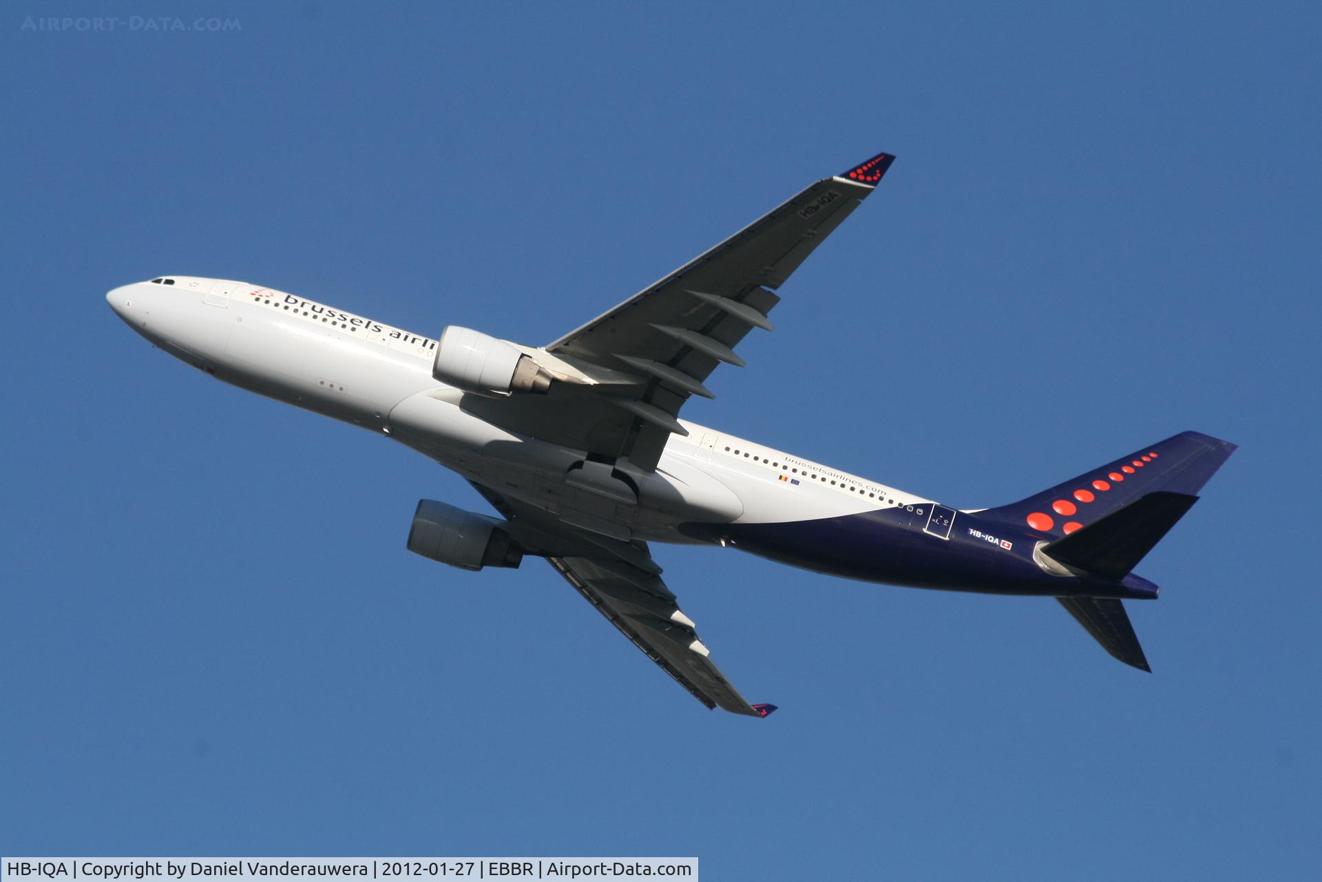 HB-IQA, 1998 Airbus A330-223 C/N 229, Flight SN463 is climbing from RWY 25R
