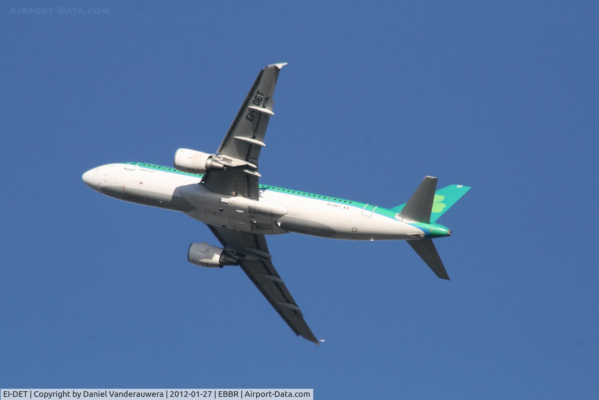 EI-DET, 2006 Airbus A320-214 C/N 2810, Flight EI631 is climbing from RWY 25R