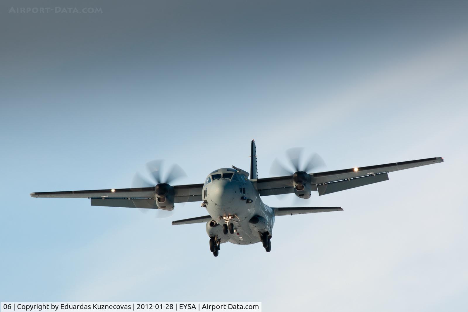 06, Alenia C-27J Spartan C/N 4115, Short final