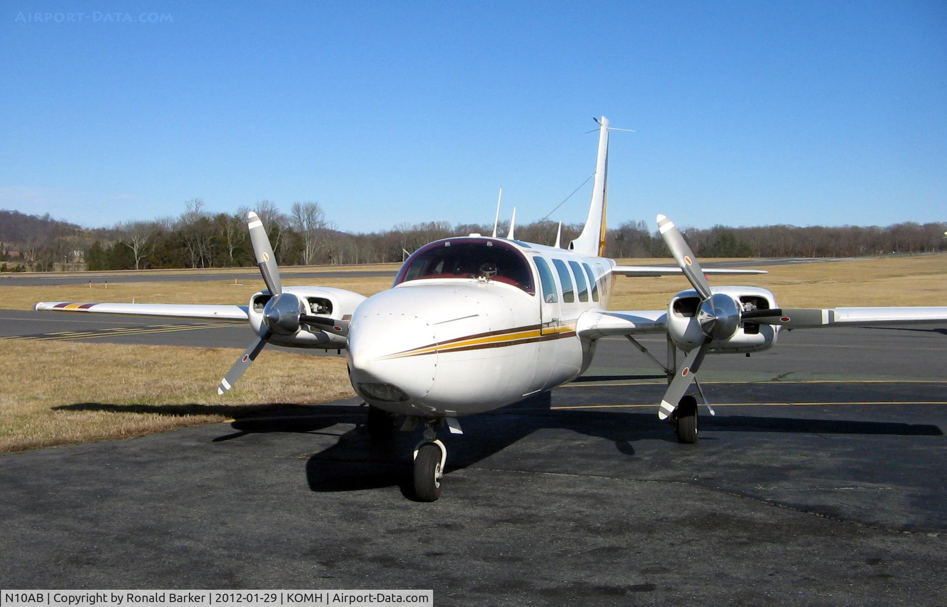 N10AB, 1976 Smith Aerostar 600 C/N 60-0349-126, Orange