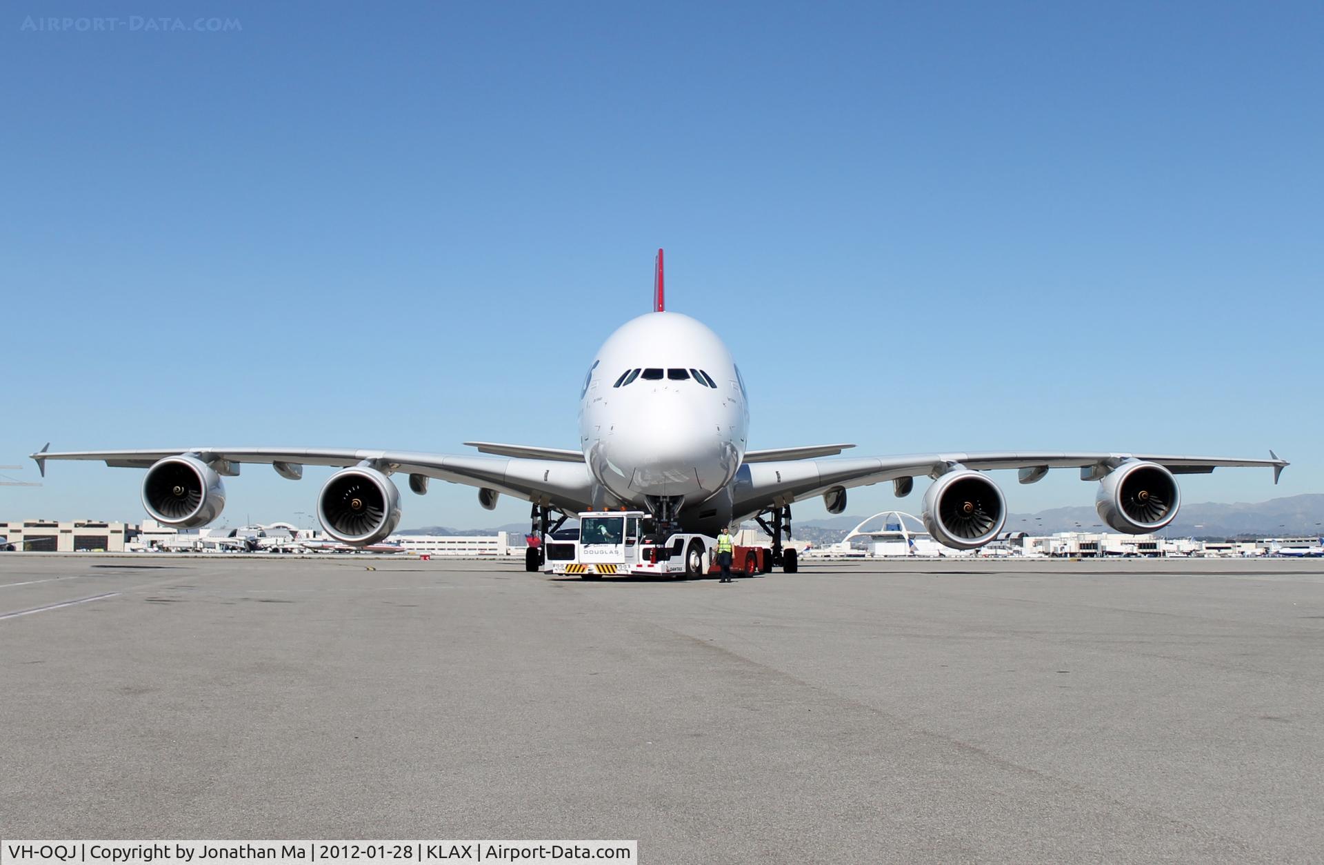 VH-OQJ, 2010 Airbus A380-842 C/N 062, Sheer mighty size of an A380!