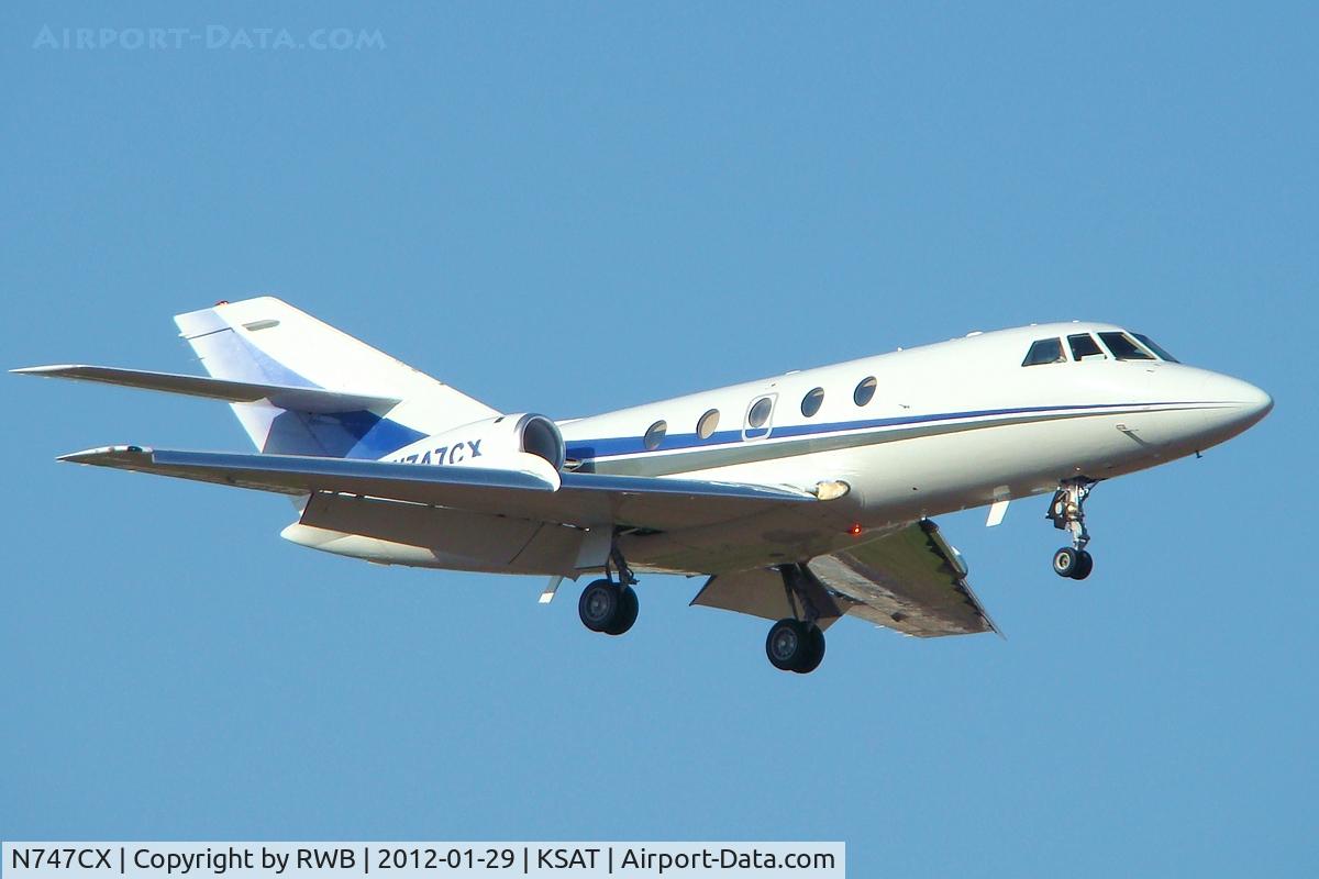 N747CX, 1981 Dassault Fan Jet Falcon (20F) C/N 442, On approach 12R