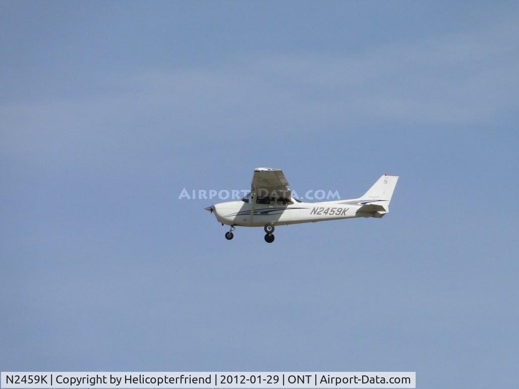 N2459K, 2005 Cessna 172S C/N 172S10034, On a high final for runway 26R