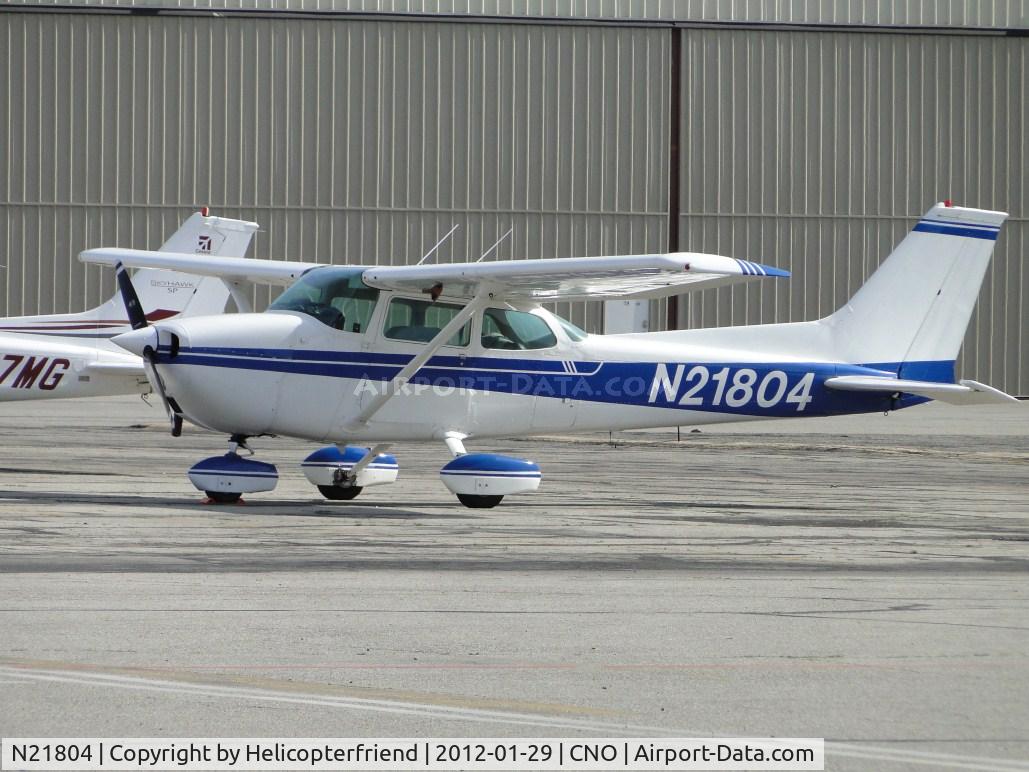 N21804, 1974 Cessna 172M C/N 17264026, Parked by the paint shop