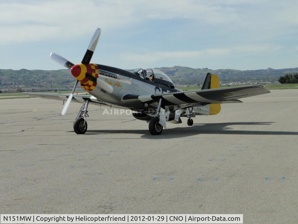 N151MW, 1945 North American P-51D Mustang C/N 124-48386, Taxiing to runway 26R for take off