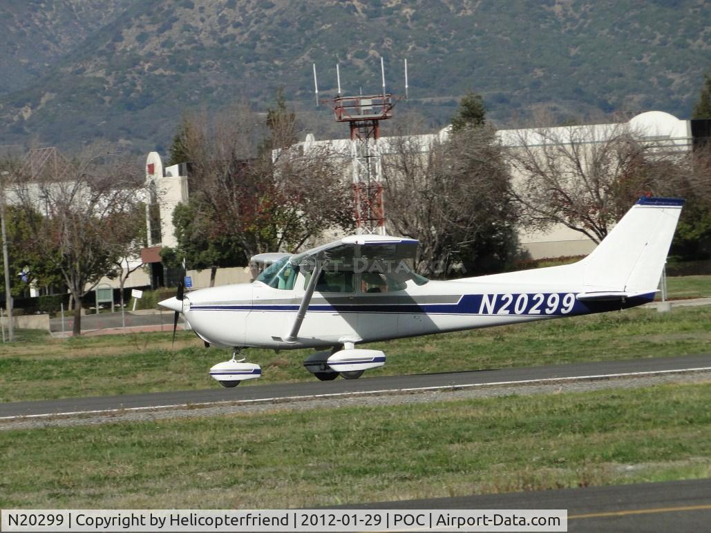 N20299, 1972 Cessna 172M C/N 17261172, Rolling out on runway 26L