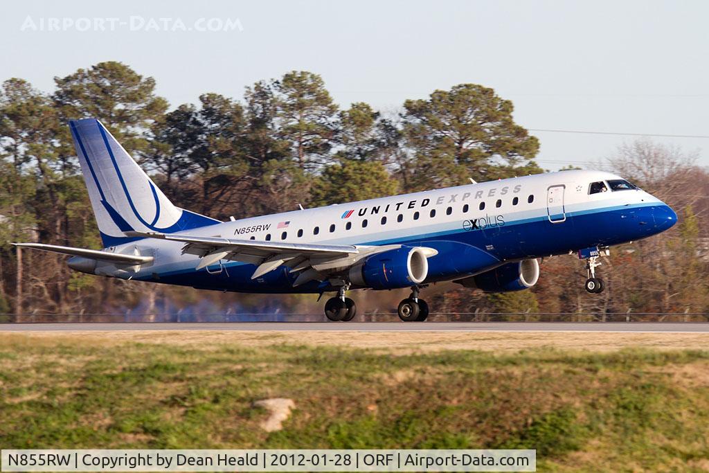 N855RW, 2005 Embraer 170SE (ERJ-170-100SE) C/N 17000077, United Express (Shuttle America) N855RW (FLT TCF3518) from Chicago O'Hare Int'l (KORD) landing RWY 23.