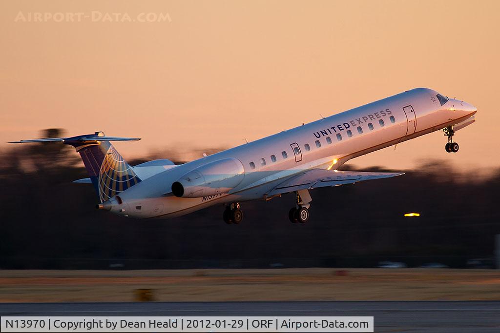 N13970, 1999 Embraer EMB-145LR C/N 145146, United Express (ExpressJet Airlines) N13970 (FLT ASQ5823) departing RWY 23 en route to Chicago O'Hare Int'l (KORD).