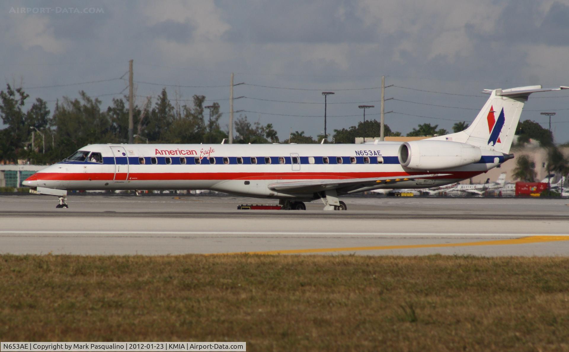 N653AE, 2001 Embraer ERJ-145LR (EMB-145LR) C/N 145433, EMB-135LR