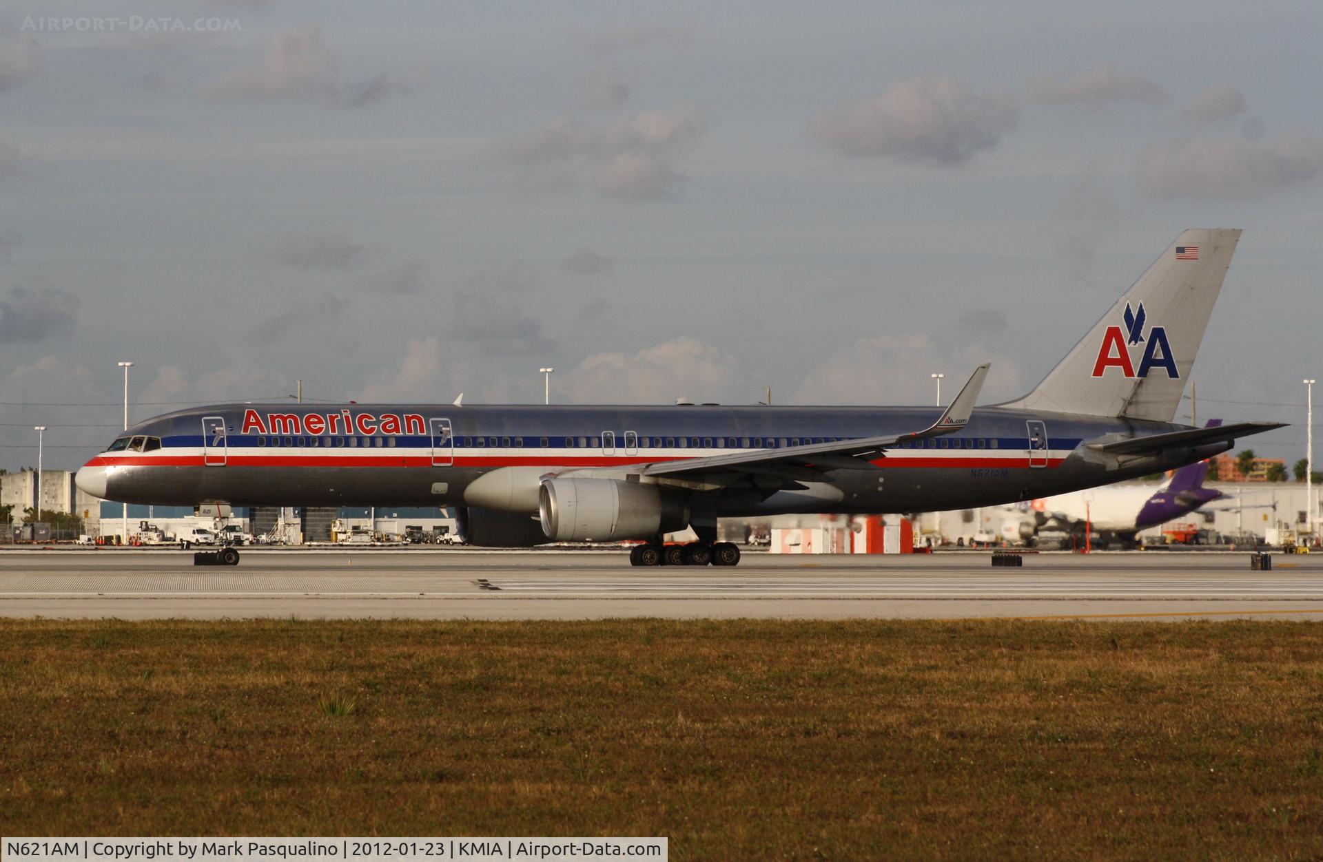 N621AM, 1990 Boeing 757-223 C/N 24579, Boeing 757-200
