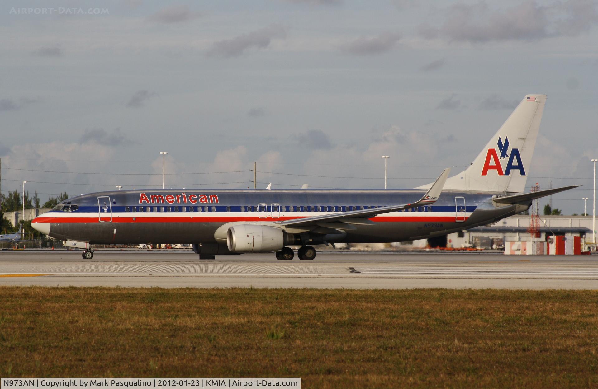 N973AN, 2001 Boeing 737-823 C/N 29548, Boeing 737-800